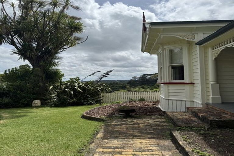 Photo of property in 466 Wairere Road, Waitakere, Auckland, 0782