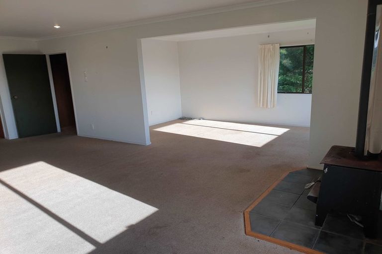 Photo of property in 152 Lone Kauri Road, Karekare, New Lynn, 0772