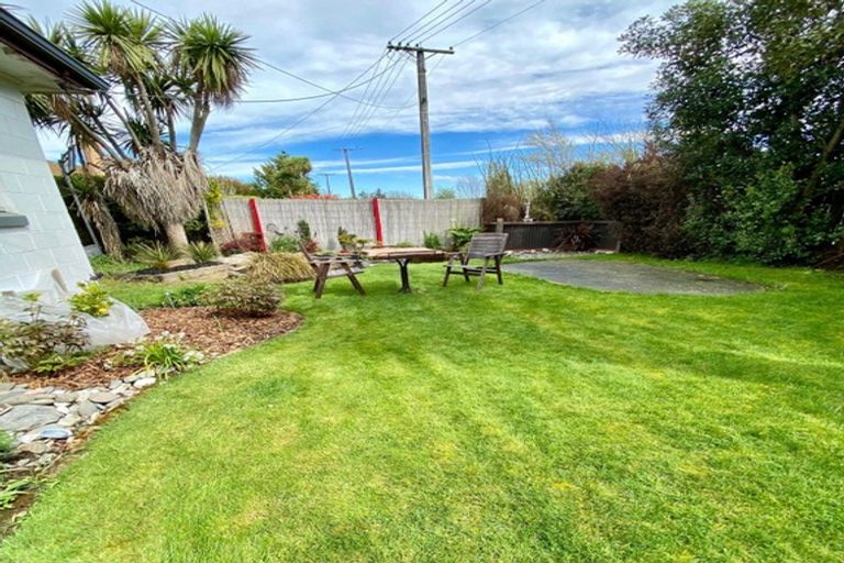 Photo of property in 12 Railway Road, Dunsandel, 7682