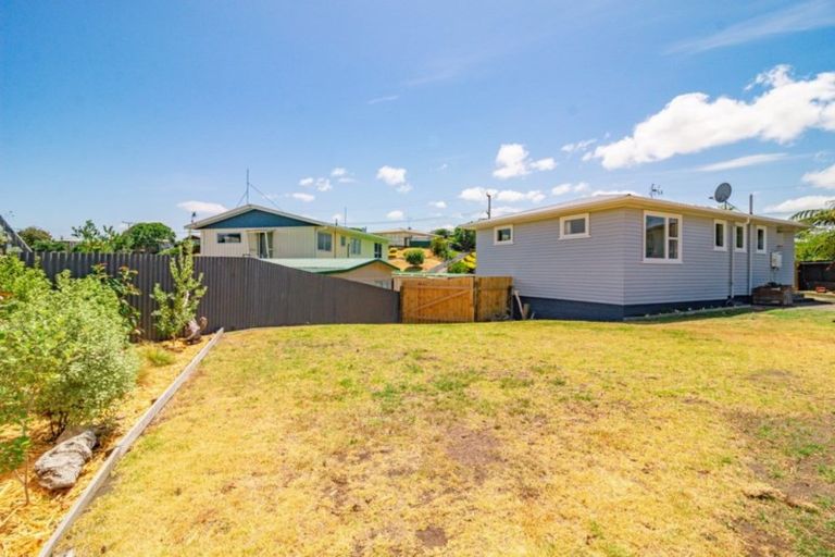 Photo of property in 22 Broadhead Avenue, Tawhero, Whanganui, 4501
