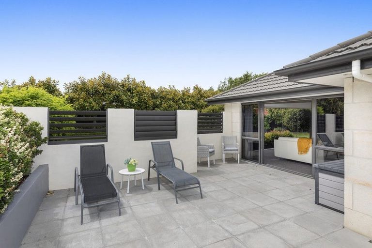 Photo of property in 19 Regent's Park Drive, Casebrook, Christchurch, 8051