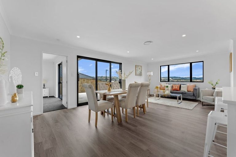 Photo of property in 2 Dolcetto Place, Pokeno, 2402