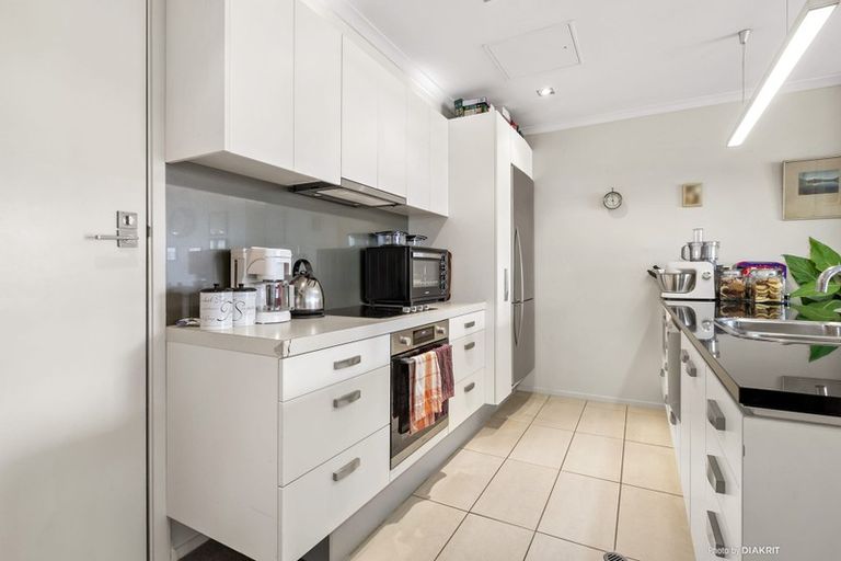 Photo of property in Bellagio Apartments, 4f/39 Taranaki Street, Te Aro, Wellington, 6011