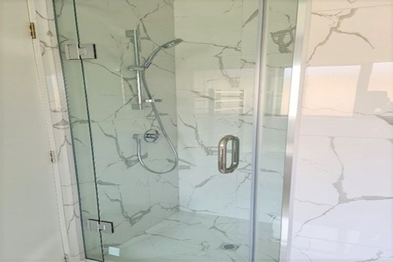 Photo of property in 71 Medvale Avenue, Flat Bush, Auckland, 2019