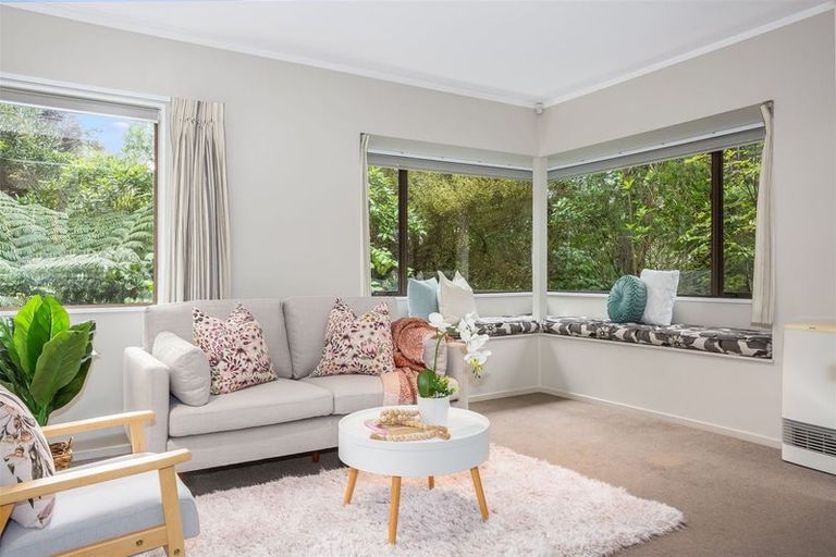 Photo of property in 14 Furneaux Grove, Whitby, Porirua, 5024