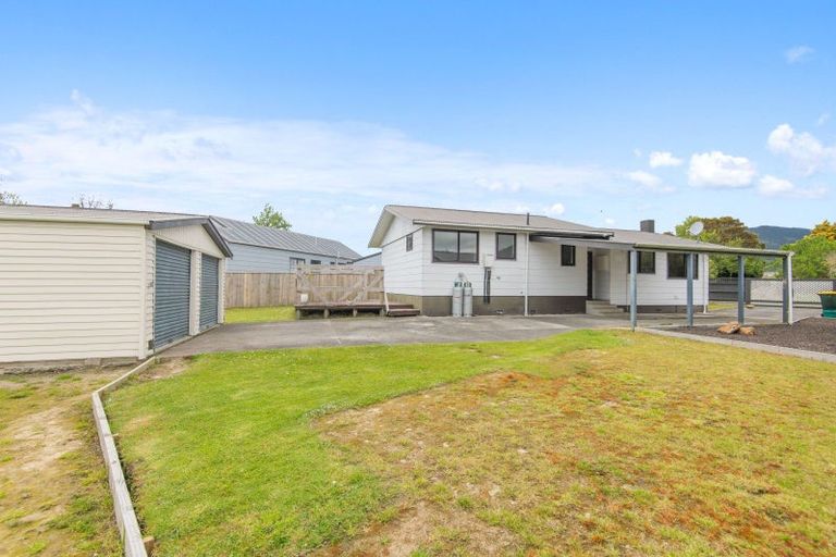 Photo of property in 21 Kowhai Street, Tokomaru, Palmerston North, 4474