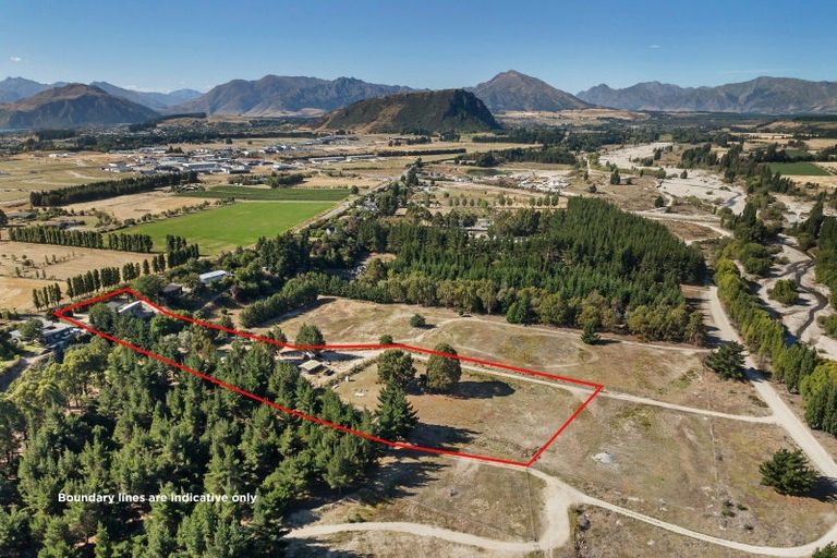 Photo of property in 293 Riverbank Road, Wanaka, 9382