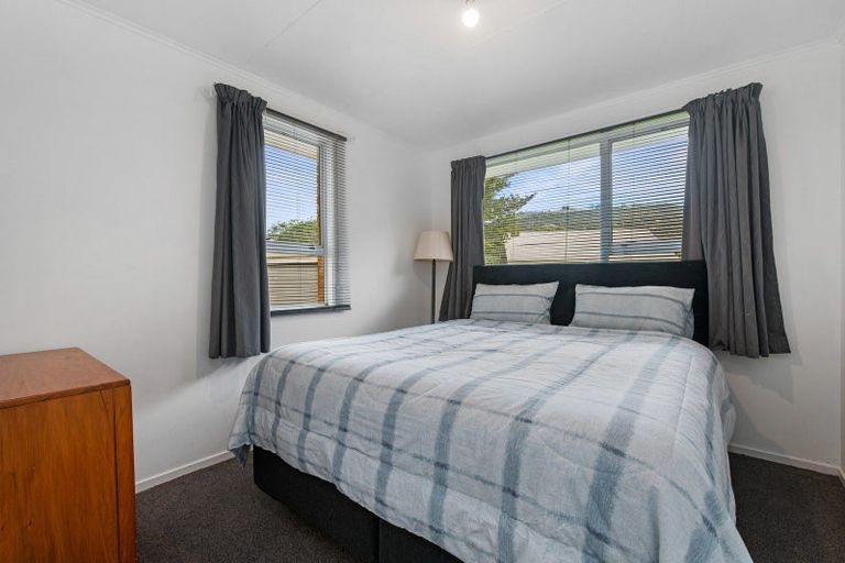 Photo of property in 4 John Road, Fairy Springs, Rotorua, 3015