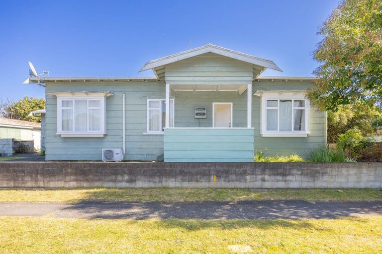 Photo of property in 194 Great South Road, Huntly, 3700