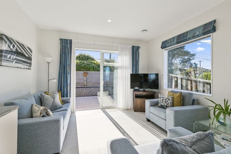 Photo of property in 18 Mandalay Terrace, Khandallah, Wellington, 6035