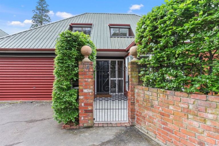 Photo of property in 14a Glandovey Road, Fendalton, Christchurch, 8052