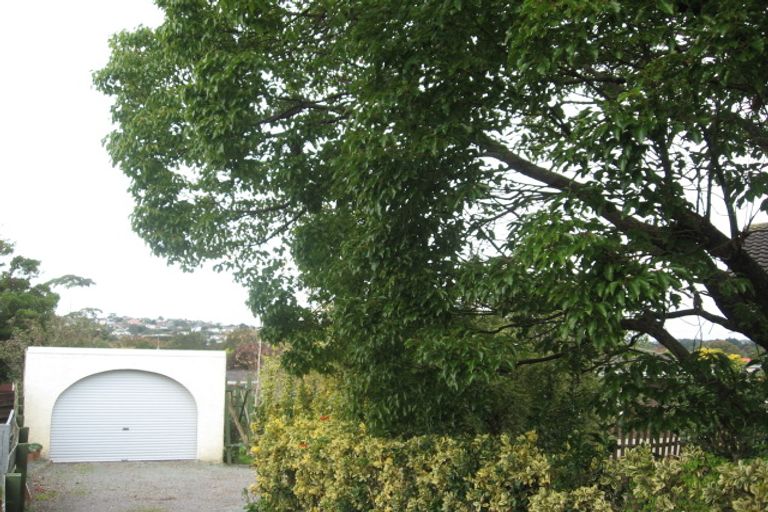 Photo of property in 32 Harford Place, Pakuranga Heights, Auckland, 2010