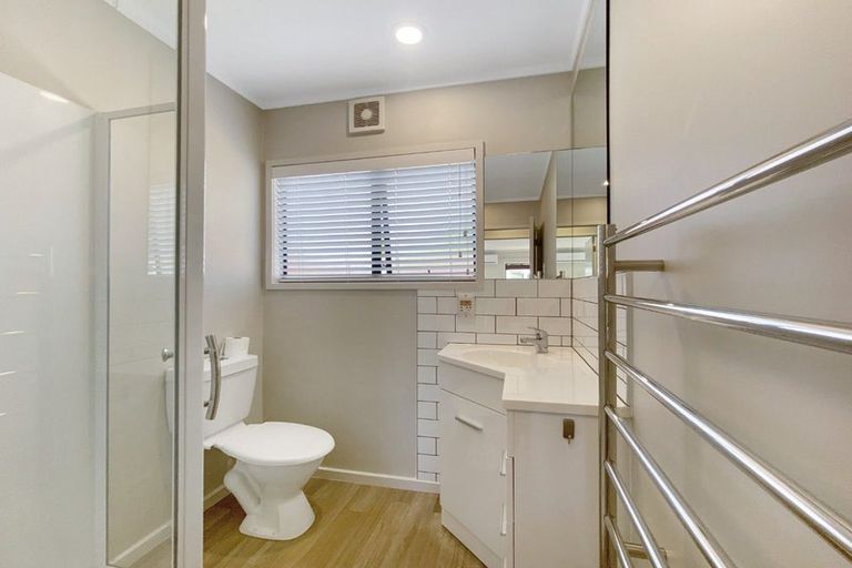 Photo of property in 3/22 Evelyn Place, Hillcrest, Auckland, 0627