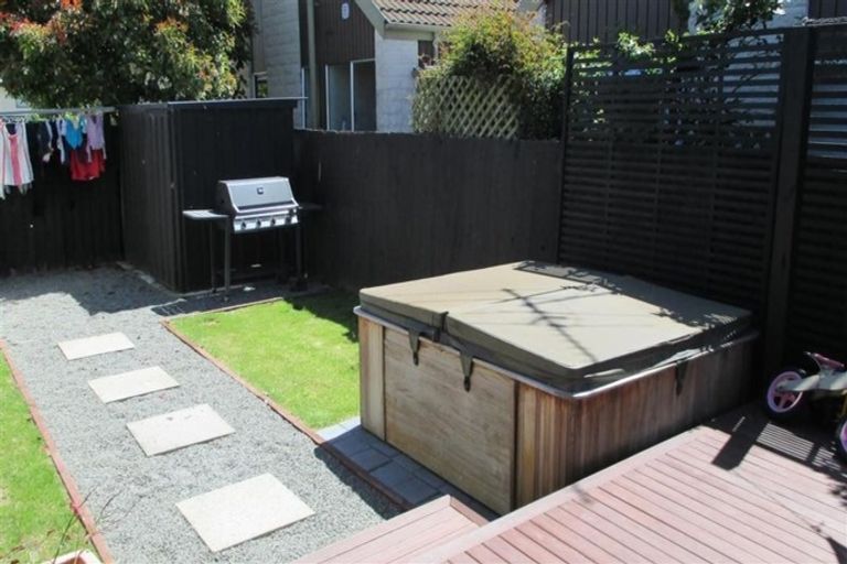 Photo of property in 8 Brentwood Street, Parklands, Christchurch, 8083