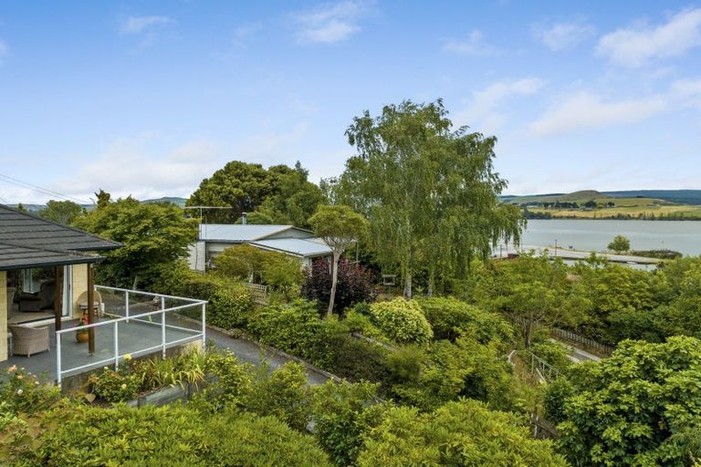 Photo of property in 7 Sandhead Street, Waihola, Milton, 9073