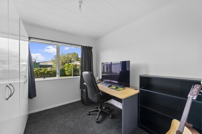 Photo of property in 45 Tait Drive, Greenmeadows, Napier, 4112