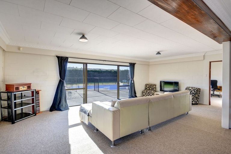 Photo of property in 35 Huntly Road, Outram, 9073