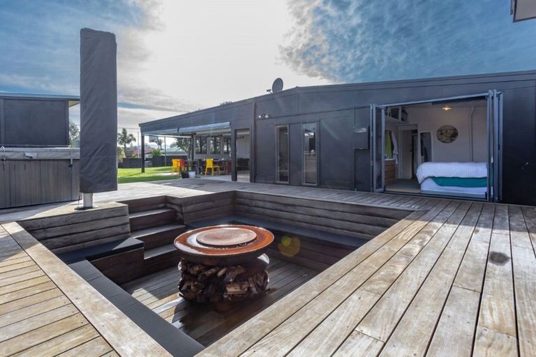 Photo of property in 314 Linton Crescent, Whangamata, 3620