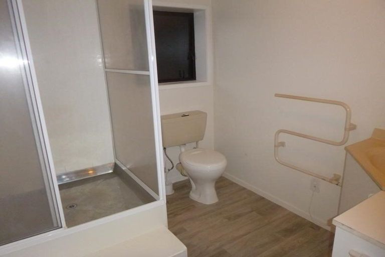 Photo of property in 12 Sumich Place, West Harbour, Auckland, 0618