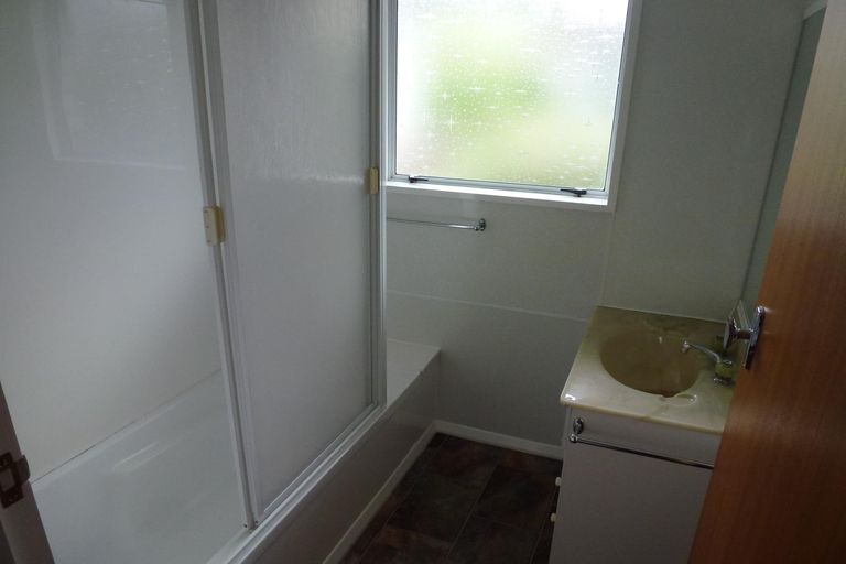 Photo of property in 21 Mudgway Place, Awapuni, Palmerston North, 4412