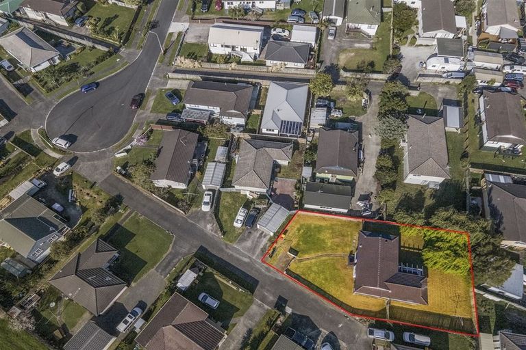 Photo of property in 22 Janese Place, Weymouth, Auckland, 2103