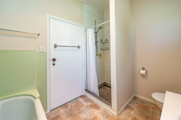 Photo of property in 55 Great North Road, Saint Johns Hill, Whanganui, 4501