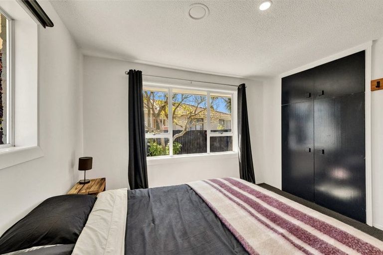 Photo of property in 28 Saint Heliers Crescent, Aranui, Christchurch, 8061