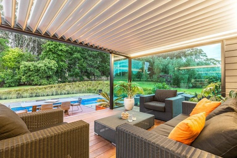 Photo of property in 1079 Kahikatea Flat Road, Waitoki, Kaukapakapa, 0871