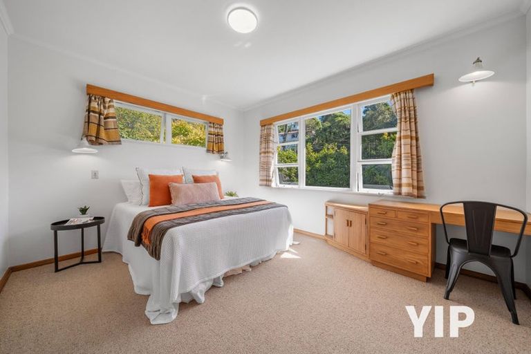 Photo of property in 17 Hollies Crescent, Johnsonville, Wellington, 6037