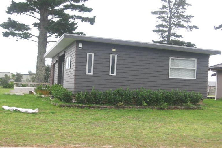 Photo of property in 162 Kowhai Avenue, Matarangi, Whitianga, 3592
