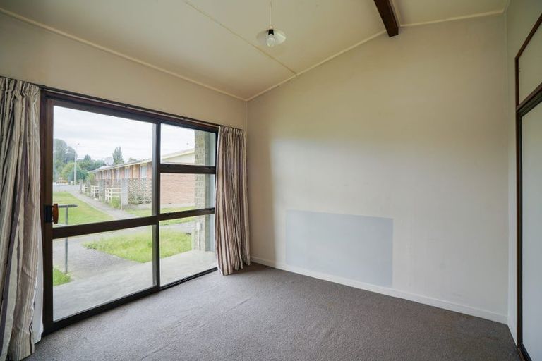 Photo of property in 1-12/71 Main Street, Mataura, 9712