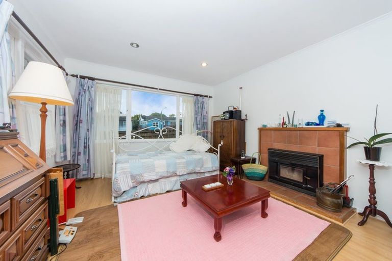 Photo of property in 3 Janine Place, Bucklands Beach, Auckland, 2014