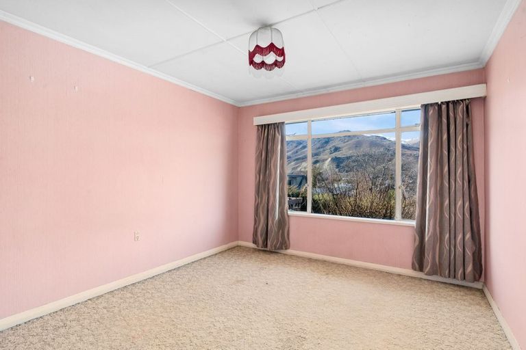 Photo of property in 56 Molyneux Avenue, Cromwell, 9310