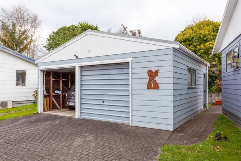 Photo of property in 124 Isabel Street, Whangamata, 3620