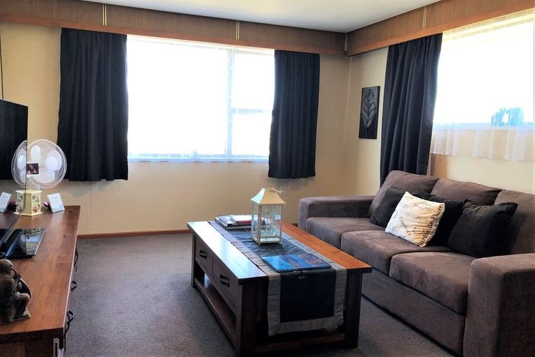 Photo of property in 45 Stamford Street, Balclutha, 9230