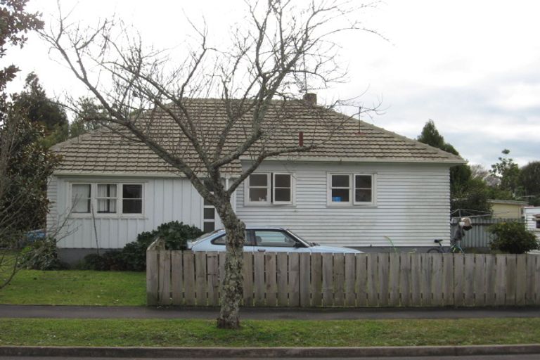 Photo of property in 1 Treloar Street, Fairfield, Hamilton, 3214