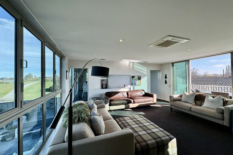 Photo of property in 25 Richmond Street, Waimataitai, Timaru, 7910