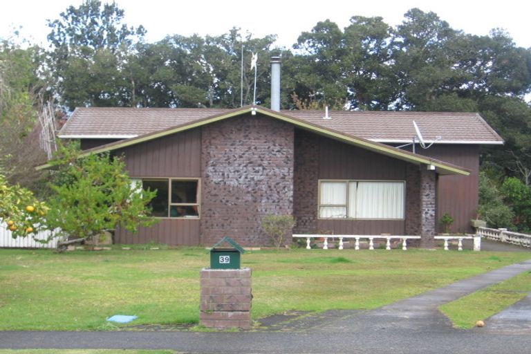 Photo of property in 39 Kotare Crescent, Maunu, Whangarei, 0110