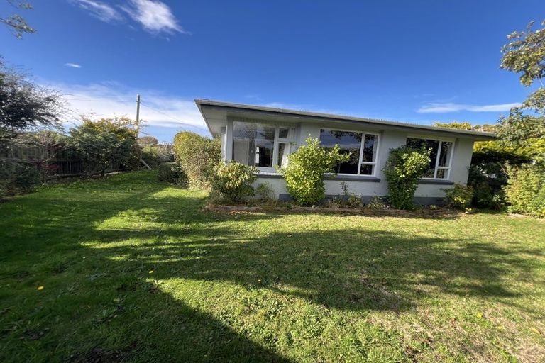 Photo of property in 2 Robert Street, Otatara, Invercargill, 9879