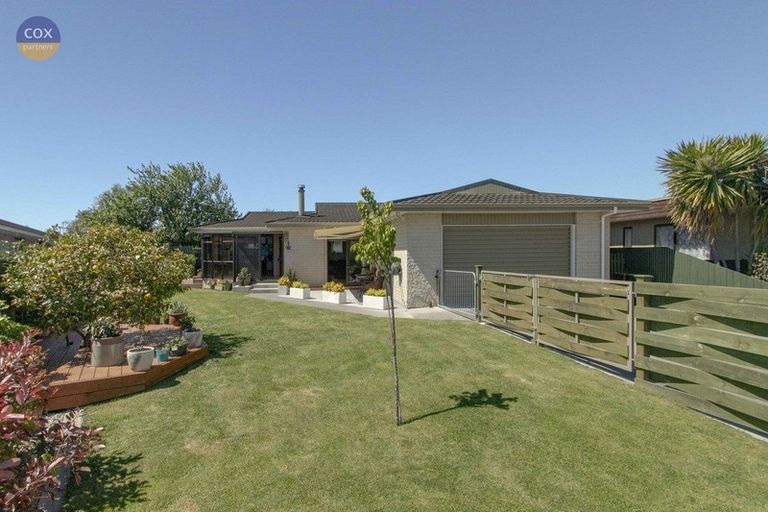 Photo of property in 153 Tait Drive, Greenmeadows, Napier, 4112