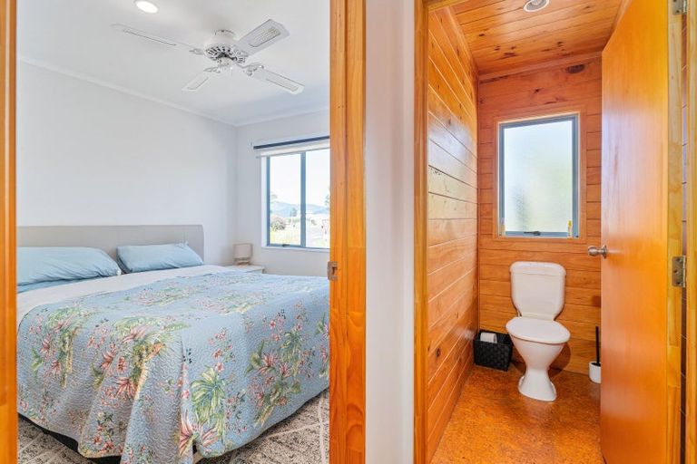 Photo of property in 100 Ocean Close, Matarangi, Whitianga, 3592