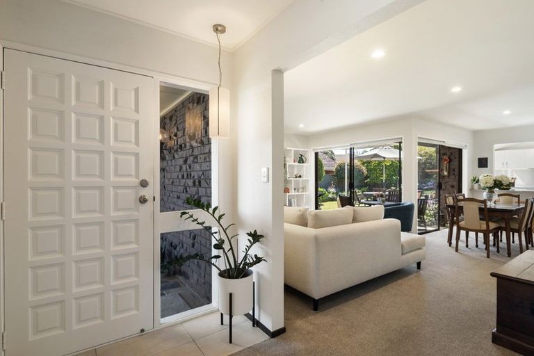 Photo of property in 176 Prince Regent Drive, Farm Cove, Auckland, 2012