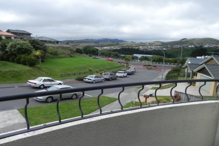 Photo of property in 11 Ring Lane, Paparangi, Wellington, 6037