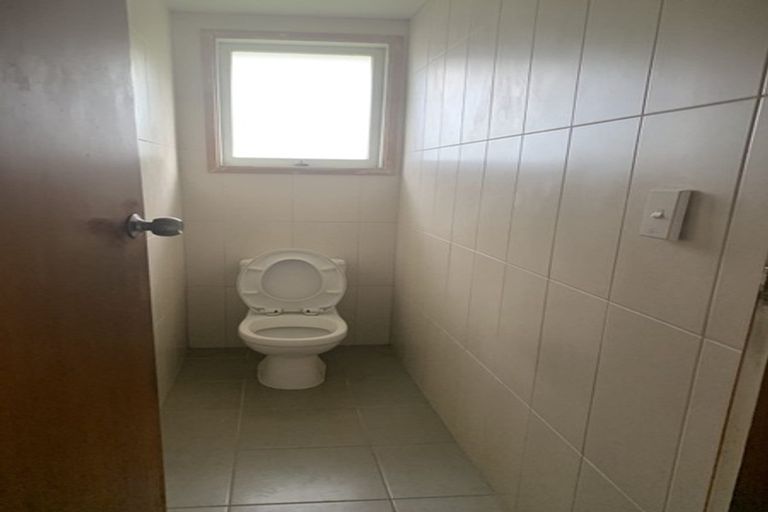 Photo of property in 12 Ennis Avenue, Pakuranga Heights, Auckland, 2010