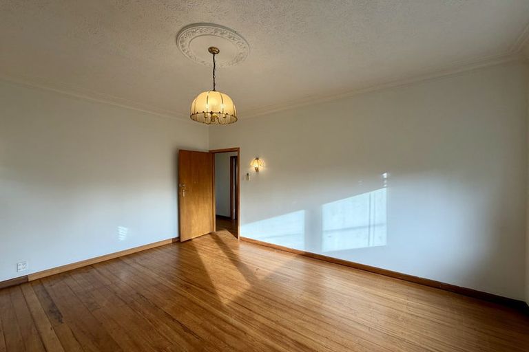 Photo of property in 48 Astley Avenue, New Lynn, Auckland, 0600