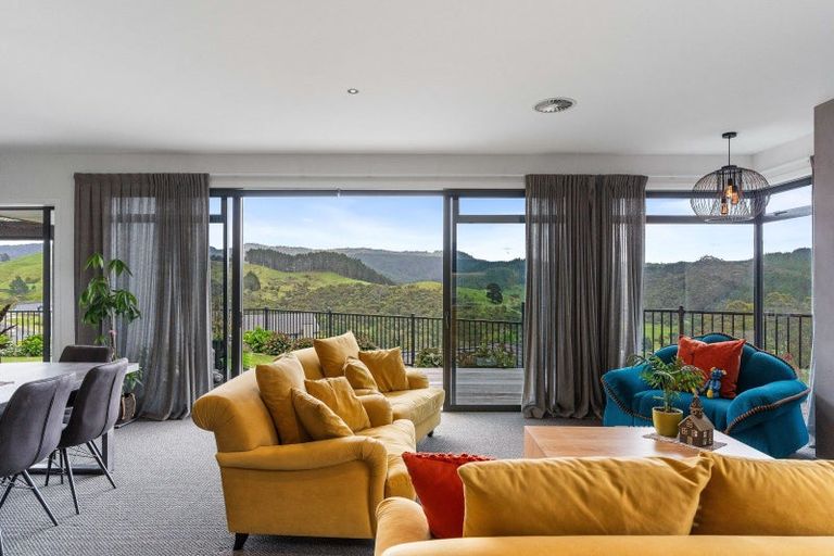 Photo of property in 1 Rewarewa Rise, Whangamata, 3691