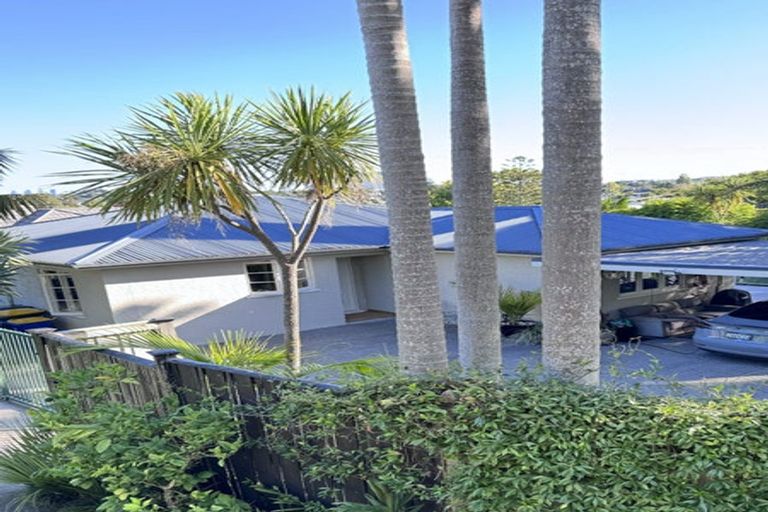 Photo of property in 2/25 Wolsley Avenue, Milford, Auckland, 0620