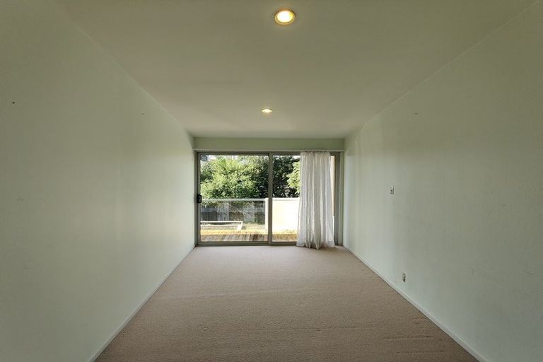 Photo of property in 271 Bleakhouse Road, Mellons Bay, Auckland, 2014
