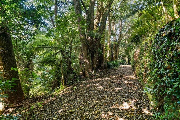 Photo of property in 126 Cook Street, Cockle Bay, Auckland, 2014