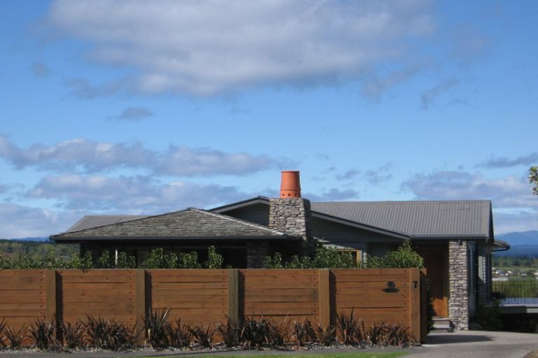 Photo of property in 7 Armstrong Grove, Hilltop, Taupo, 3330